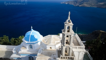 nejvýznamější kostel na ostrově - Panagia Portaitissa