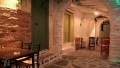 Také Chora chodí spát..., naše oblíbená taverna "To stigadi" osiřela a nyní ji máme pouze pouze pro sebe