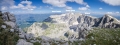 panorama na ještě zasněžené vrcholky Kasteros, Megala Litharia a Goura (Tsouka)