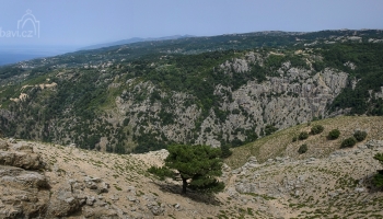 výhled na Chalares kaňon od vysílačů Loupastra