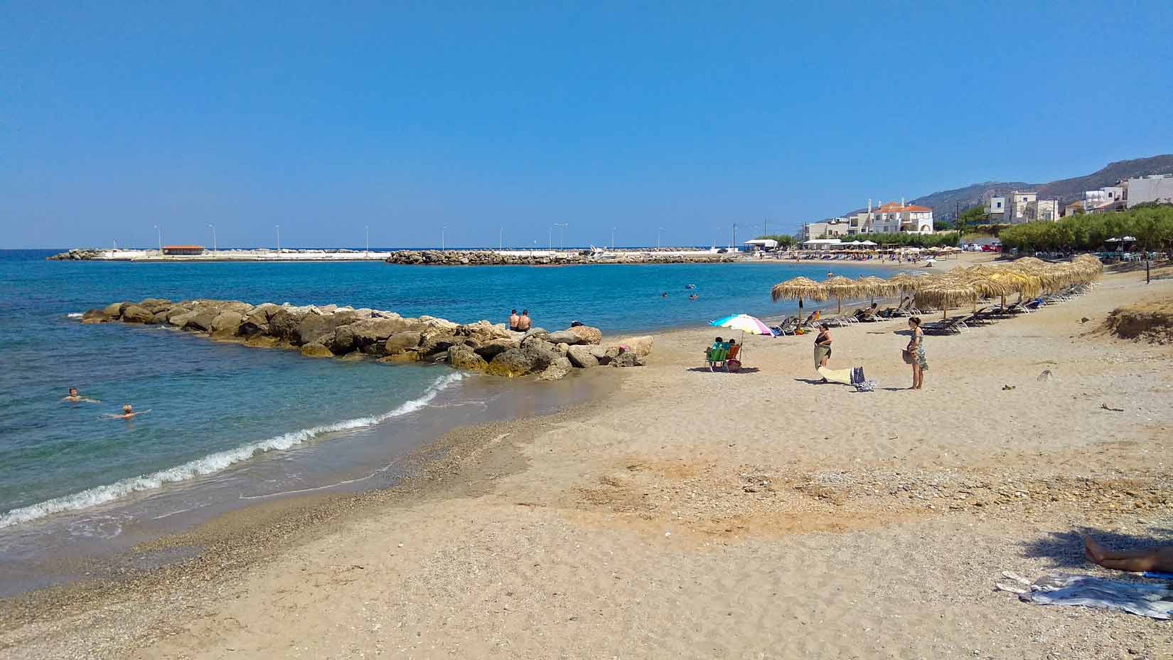 Městská pláž Agia Pelagia