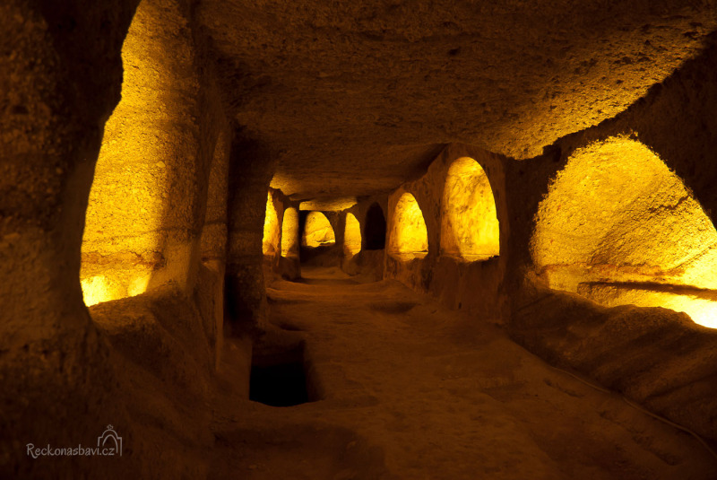 Katakomby - Catacombs of Milos