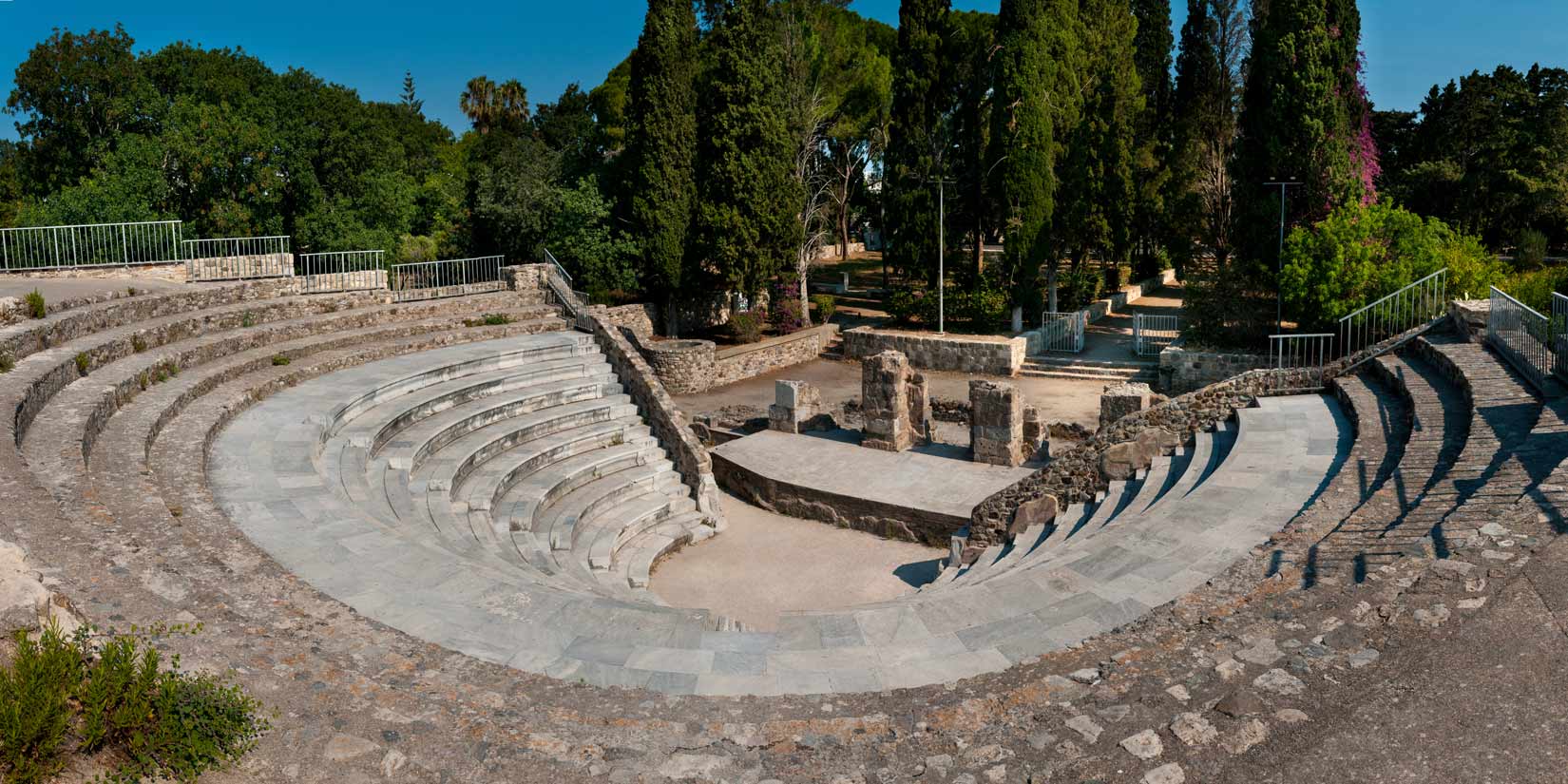 Panorama Roman Odeon z horního ochozu