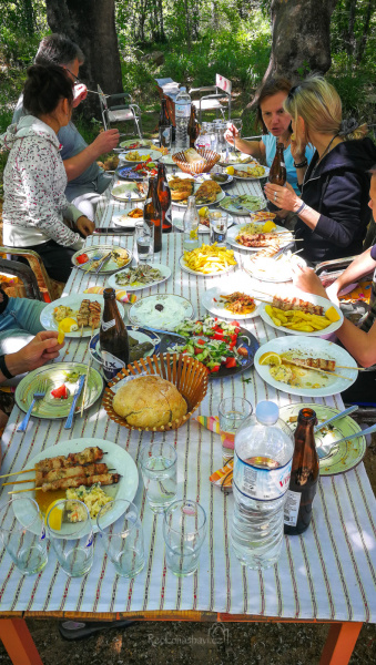 Oběd u Eli ve vesnici Kavallaris na severu Řecka