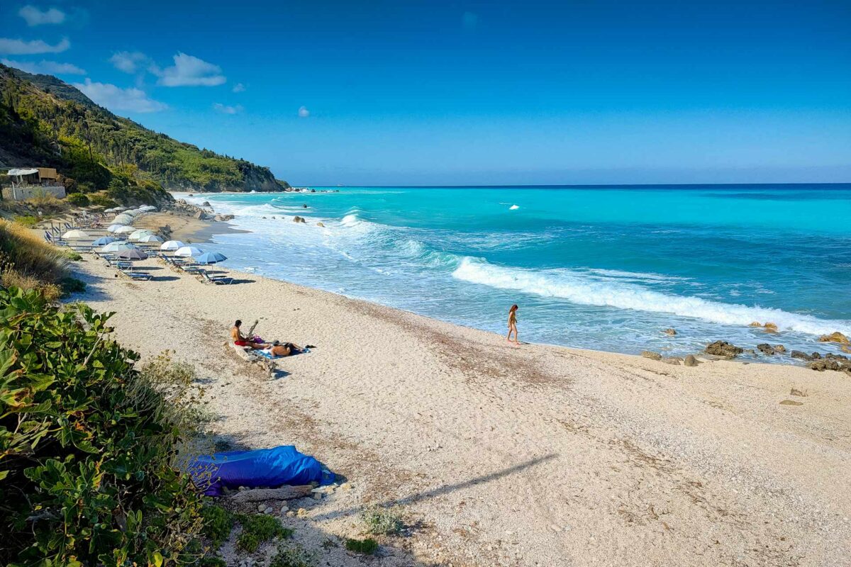 Avali beach – pláž na západním pobřeží Lefkády